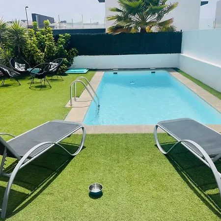 Neo - Piscina Privada - 8 Minutos De Corralejo, Mini Gym!!